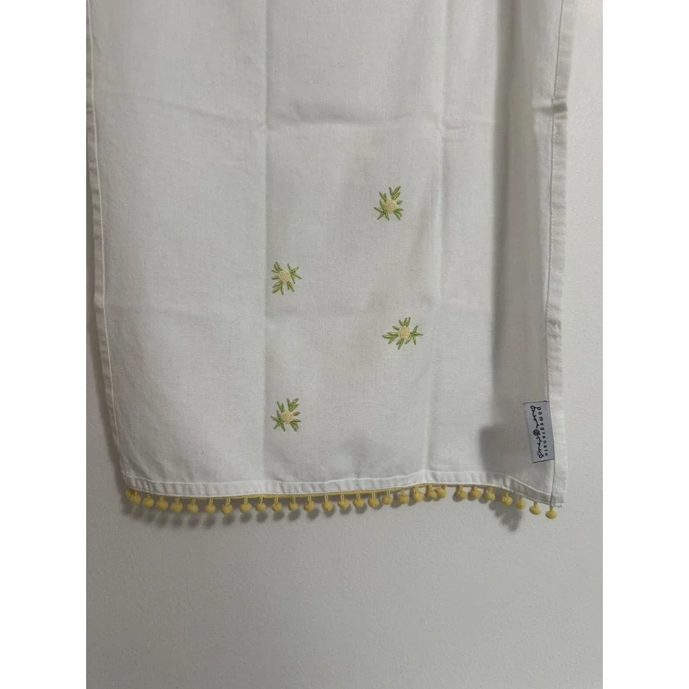 Pomegranate (1) Floral Dainty Yellow White Table Linen Napkin Great Condition